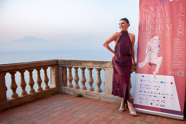 14th Social World Film Festival 2024 in Vico Equense, Italy - 07 Jul 2024 Giovanna Sannino attends the Photocall at the 14th Social World Film Festival 2024. Vico Equense Italy Copyright: xAndreaxGulíx xSOPAxImagesx AGULI_SWFF2024(28)