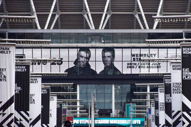 Entertainment Themen der Woche KW35 Bilder des Jahres 2024, Entertainment 08 August Entertainment Bilder des Tages August 28, 2024, London, England, UK: Screens at Wembley Stadium advertise the forthcoming gigs by Oasis, currently scheduled to play four nights in July and August 2025 at the famous stadium, as tickets are due to go on sale later in the week. The Manchester rock band, led by Noel and Liam Gallagher, recently announced a reunion tour after 15 years. London UK - ZUMAv130 20240828_zip_v130_001 Copyright: xVukxValcicx