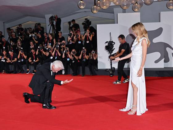 Venice, 81st Venice Film Festival 2024 - Sixth Evening. Red Carpet Filming Italy Award In the photo: Richard Gere and Alejandra Silva  Copyright: xManuelexMangiarottix xipa-agencyx xPoolxPhotoxEventsx04x IPA_Agency_IPA49266363
