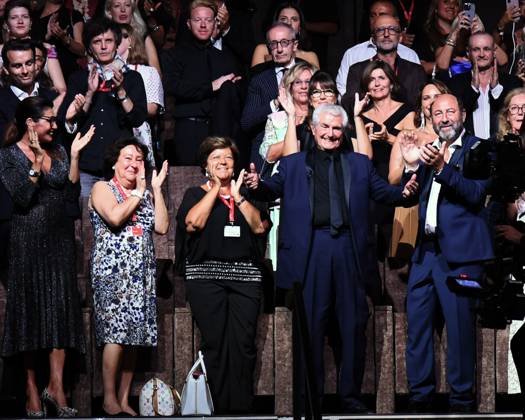 Filmfestspiele in Venedig, Cartier Glory to the Filmmaker Award, Claude Lelouch Venice, 81st Venice International Film Festival, Cartier Glory To The Filmmaker Award Ceremony. Pictured: Claude Lelouch, Kad Merad  Copyright: xAlbertoxTerenghi PoolxPhotoxEvenx xPoolxPhotoxEventsx04x IPA_Agency_IPA49299676