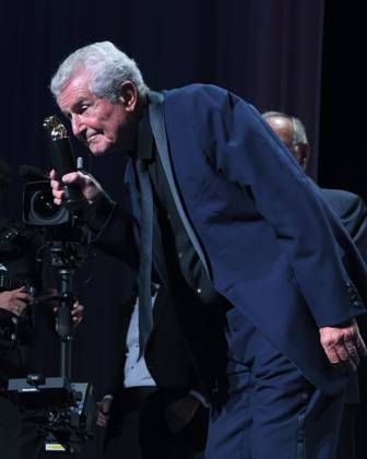 Venice: Venice, 81st Venice International Film Festival, Cartier Glory To The Filmmaker Award Ceremony. Pictured: Claude Lelouch Venice  - ZUMAp169 20240902_zea_p169_2030 Copyright: xAlbertoxTerenghi PoolxxEvenx