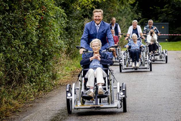 Bilder des Jahres 2024, Entertainment 09 September Entertainment Themen der Woche KW36 Entertainment Bilder des Tages 04-09-2024 Mirns King Willem-Alexander attended the celebration of the 75th anniversary of the National Association De Zonnebloem in Mirns. Â  Copyright: xPPEx