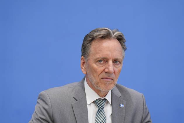 Holger Münch, Präsident des Bundeskriminalamtes Bundeslagebild zur Organisierten Kriminalität 2023, Bundesinnenministerin Nancy Faeser, Holger Münch, Präsident des Bundeskriminalamtes (BKA) in der Bundespressekonferenz Berlin Berlin GER