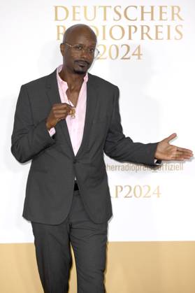 Yared Dibaba bei der Verleihung des 15. Deutschen Radiopreises 2024 im Musical Theater Neue Flora. Hamburg, 05.09.2024
