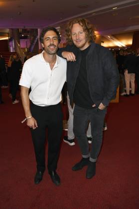 Max Giesinger und Michael Schulte bei der Verleihung des 15. Deutschen Radiopreises 2024 im Musical Theater Neue Flora. Hamburg, 05.09.2024