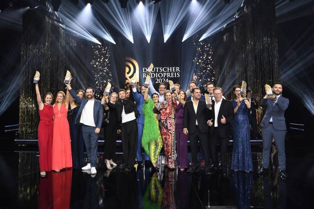 Entertainment Bilder des Tages Die Gewinner und Laudatoren bei der Verleihung des 15. Deutschen Radiopreises 2024 im Musical Theater Neue Flora. Hamburg, 05.09.2024