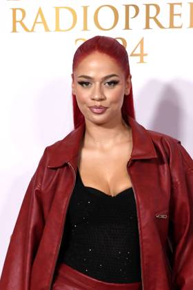 Josy Napieray alias Badmomzjay bei der Verleihung Deutscher Radiopreis am 5.09.2024 in Hamburg Deutscher Radiopreis 2024 Verleihung in Hamburg