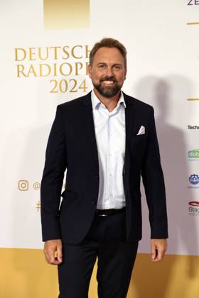 Steven Gätjen bei der Verleihung des Deutschen Radiopreises am 05.09.2024 im Stage Theater Neue Flora in Hamburg