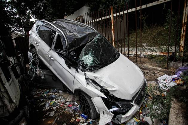 Bilder des Jahres 2024, News 09 September News Themen der Woche KW36 News Bilder des Tages Palestinian Israeli Conflict in Jenin - 06 Sep 2024 General view of a destroyed car, following an Israeli military raid in the Jenin refugee camp. Israeli forces withdrew from Jenin in the occupied West Bank on September 6 after a deadly 10-days operation, witnesses said, that Hamas blamed Israel for deadlock in Gaza truce talks. Jenin Palestine Copyright: xNasserxIshtayehx xSOPAxImagesx NIshtayeh39