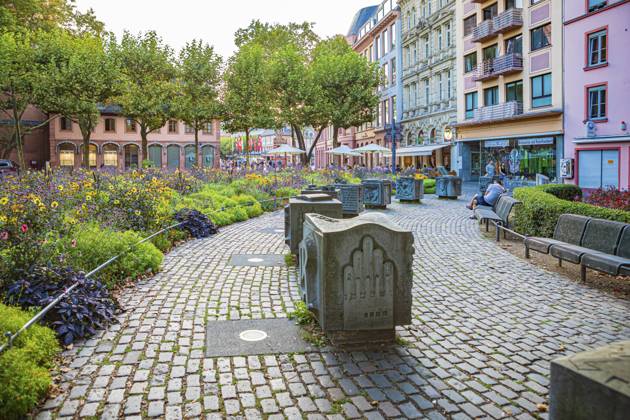 Dom St. Martin und Domplatz in Mainz, Rheinland-Pfalz, Deutschland, Europa St Martin s Cathedral and Cathedral Square in Mainz, Rhineland-Palatinate, Germany, Europe Copyright: imageBROKER ValxThoermer iblvth11152809
