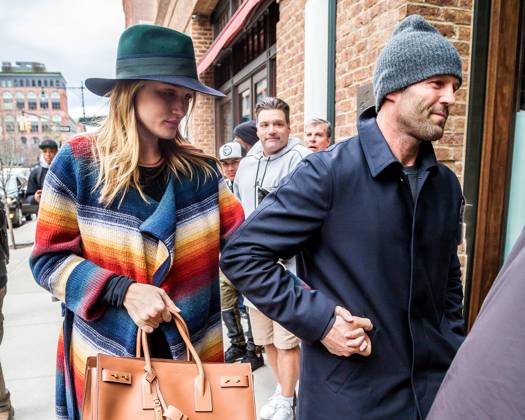 Rosie Huntington-Whiteley and Jason Statham arrive at a downtown hotel on April 7 2017 in New York City Copyright: x2017xJohnxPeters ACExPicturesx abnxc696