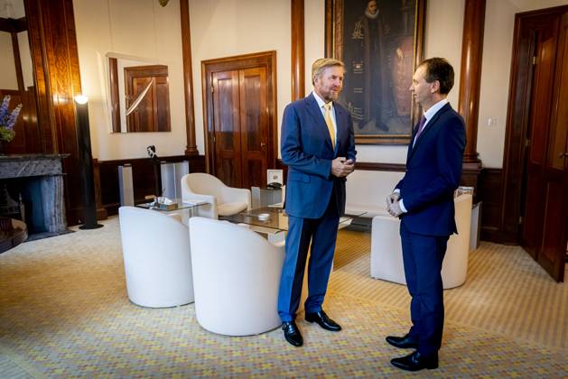 11-09-2024 Palace King Willem-Alexander during a meeting with minister Eddy van Hijum is minister van Sociale Zaken en Werkgelegenheid at palace Noordeinde in The Hague. Â Copyright: xPPEx