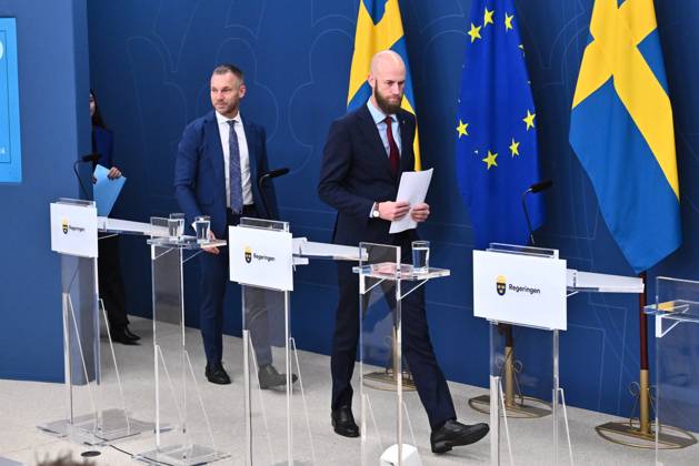 STOCKHOLM, SWEDEN 20240912 Minister of Civil Defense Carl Oskar Bohlin M , Minister of Civil Affairs Erik Slottner KD , Minister of Climate and Environment Romina Pourmokhtari L and Lars Wistedt SD will hold a press conference to present initiatives in the 2025 budget bill that will strengthen civil defense STOCKHOLM SWEDEN x10090x Copyright: xClaudioxBresciani TTx PRESSTRÄFF BUDGETNYHETER NMWb1YL1MBA