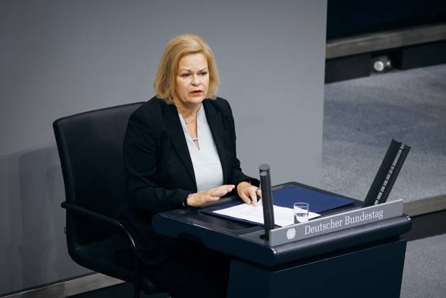 Nancy Faeser (SPD), Bundesministerin fuer Inneres und Heimat, aufgenommen im Rahmen einer Rede zum Thema Innere Sicherheit im Deutschen Bundestag in Berlin, 12.09.2024. Berlin Deutschland