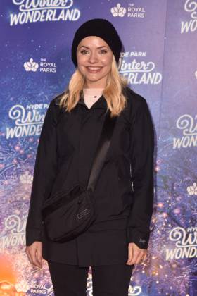 Holly Willoughby attends the Hyde Park Winter Wonderland Preview Night 2022 in London, England. UK. Thursday 17th November 2022. - Copyright: xJamesxWarrenx adkfj831