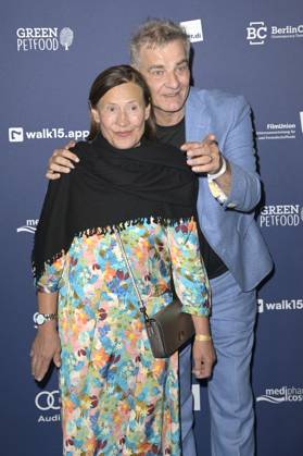 Heinrich Schafmeister mit Ehefrau Jutta Schafmeister bei der Verleihung des Deutschen Schauspielpreises 2024 im Club Theater Berlin. Berlin, 13.09.2024