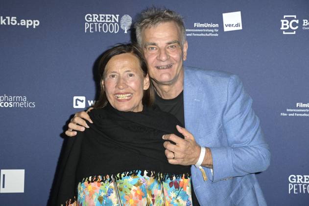 Heinrich Schafmeister mit Ehefrau Jutta Schafmeister bei der Verleihung des Deutschen Schauspielpreises 2024 im Club Theater Berlin. Berlin, 13.09.2024