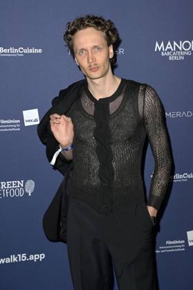 Julius Feldmeier bei der Verleihung des Deutschen Schauspielpreises 2024 im Club Theater Berlin. Berlin, 13.09.2024