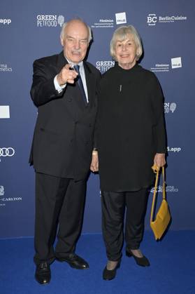 Charles Brauer mit Ehefrau Lilot Hegi bei der Verleihung des Deutschen Schauspielpreises 2024 im Club Theater Berlin. Berlin, 13.09.2024