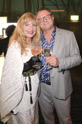 Nanna Kuckuck mit Ehemann Dirk Ullmann bei der Verleihung des Deutschen Schauspielpreises 2024 im Club Theater Berlin. Berlin, 13.09.2024