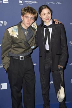 Florian Geißelmann und Hannah Schiller bei der Verleihung des Deutschen Schauspielpreises 2024 im Club Theater Berlin. Berlin, 13.09.2024