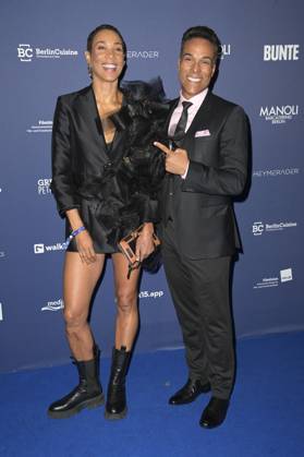 Annabelle Mandeng und Patrick Dewayne bei der Verleihung des Deutschen Schauspielpreises 2024 im Club Theater Berlin. Berlin, 13.09.2024