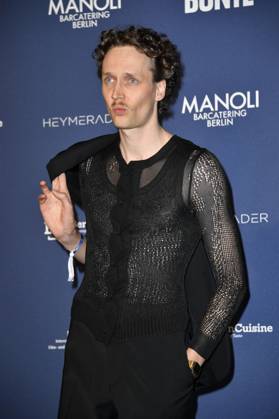 Julius Feldmeier bei der Verleihung des Deutschen Schauspielpreises 2024 im Club Theater Berlin. Berlin, 13.09.2024