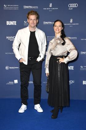 Johannes Heinrichs und Nadja Jo Klapper bei der Verleihung des Deutschen Schauspielpreises 2024 im Club Theater Berlin. Berlin, 13.09.2024