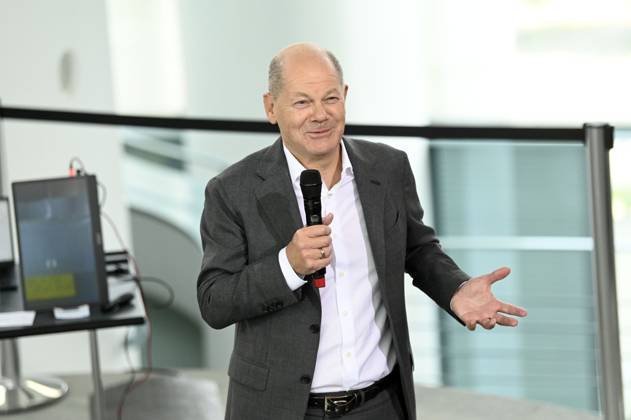 Olaf Scholz beim Empfang der Preisträgerinnen und Preisträger des 59. Bundeswettbewerbs Jugend forscht im Bundeskanzleramt. Berlin, 18.09.2024