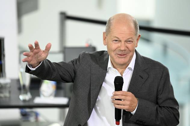 Olaf Scholz beim Empfang der Preisträgerinnen und Preisträger des 59. Bundeswettbewerbs Jugend forscht im Bundeskanzleramt. Berlin, 18.09.2024