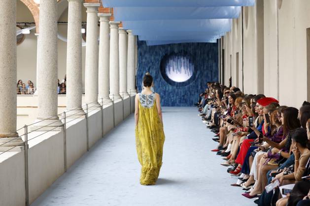 Bilder des Jahres 2024, Entertainment 09 September Entertainment Bilder des Tages Hui Ready to wear spring summer 2025 MILAN september 2024 Hui Ready to wear spring summer 2025 MILAN september 2024, Credit:Zeppelin Avalon  Copyright: xZeppelinx xAvalonx 0910758994