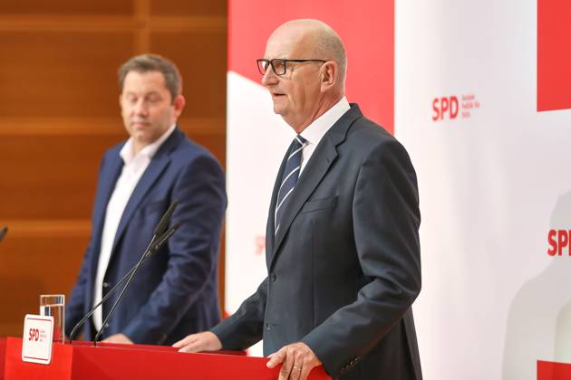 Berlin, Deutschland, 23.09.2024: Willy-Brandt-Haus: Pressekonferenz nach SPD-Vorstandssitzung: Generalsekretär Lars Klingbeil und Ministerpräsident von Brandenburg Dietmar Woidke Copyright: xdtsxNachrichtenagenturx dts_47029
