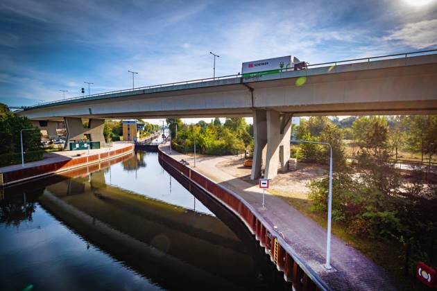 Berlin Charlottenburg-Wilmersdorf, Charlottenburg-Nord; Rudolf-Wissell-Brücke, Stadtautobahn, Stadtring BAB A 100 - 23.09.2024 Berlin