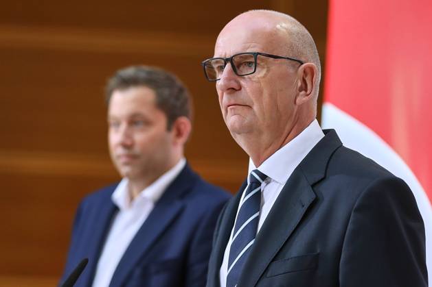 Berlin, Deutschland, 23.09.2024: Willy-Brandt-Haus: Pressekonferenz nach SPD-Vorstandssitzung: Generalsekretär Lars Klingbeil und Ministerpräsident von Brandenburg Dietmar Woidke Copyright: xdtsxNachrichtenagenturx dts_47086