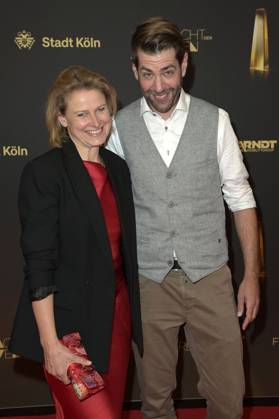 Julia Schmitt-Thiel und Claus von Wagner bei der Verleihung des Deutschen Fernsehpreises 2024 - Die Nacht der Kreativen in der Flora Köln. Köln, 24.09.2024