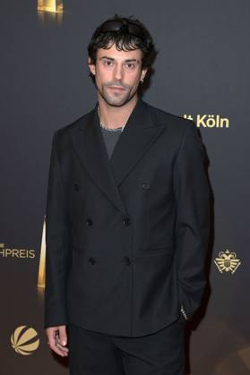 Aaron Altaras bei der Verleihung des Deutschen Fernsehpreises 2024 - Die Nacht der Kreativen in der Flora Köln. Köln, 24.09.2024