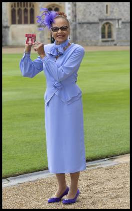 . 25 09 2024. Windsor , United Kingdom. Anita Neil with her MBE after an Investiture at Windsor Castle, United Kingdom.  xStephenxLockx xi-Imagesx IIM-25503-0007