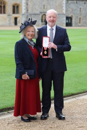 . 25 09 2024. Windsor , United Kingdom. Sir Alan Bates, the founder of the Justice for Subpostmasters Alliance, with his Knighthood after an Investiture at Windsor Castle, United Kingdom.  xStephenxLockx xi-Imagesx IIM-25503-0013