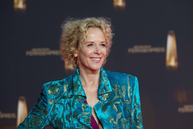 Katja RIEMANN, Schauspielerin, Roter Teppich, Red Carpet Show, Ankunft, arrival, Verleihung des Deutschen Fernsehpreises, Der Deutsche Fernsehpreis 2024, Deutscher Fernsehpreis 2024 in den MMC Studios Koeln, am 25.09.2024.