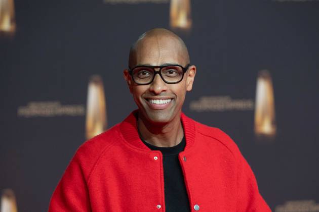 Amiaz HABTU, Moderator, Roter Teppich, Red Carpet Show, Ankunft, arrival, Verleihung des Deutschen Fernsehpreises, Der Deutsche Fernsehpreis 2024, Deutscher Fernsehpreis 2024 in den MMC Studios Koeln, am 25.09.2024.