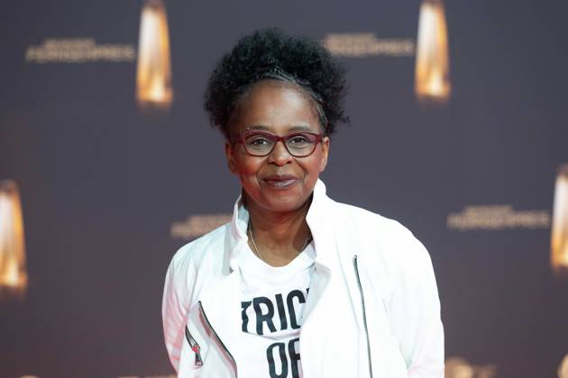 Shary REEVES, Moderatorin, Roter Teppich, Red Carpet Show, Ankunft, arrival, Verleihung des Deutschen Fernsehpreises, Der Deutsche Fernsehpreis 2024, Deutscher Fernsehpreis 2024 in den MMC Studios Koeln, am 25.09.2024.