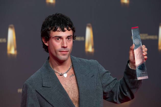 Aaron ALTARAS, Schauspieler Preistraeger bester Schauspieler Verleihung des Deutschen Fernsehpreises, Der Deutsche Fernsehpreis 2024, Deutscher Fernsehpreis 2024 in den MMC Studios Koeln, am 25.09.2024.