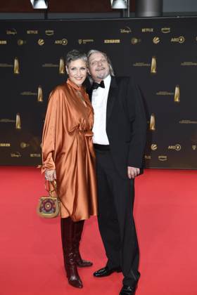 RECORD DATE NOT STATED Deutschen Fernsehpreis 2024 Stefan Jürgens mit Frau Boriana Rosenmüller beim Deutschen Fernsehpreis 2024 in den MMC Studios iin Köln Copyright: xEventpressxTimmx