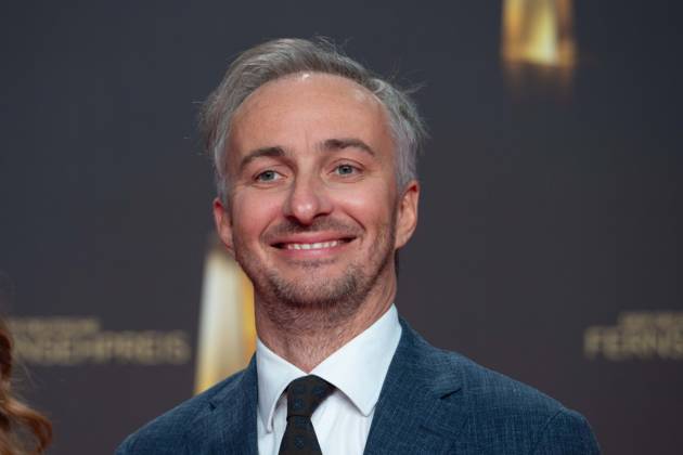 Jan BOEHMERMANN, Böhmermann, Moderator, Preistraeger beste Unterhaltung Show, Verleihung des Deutschen Fernsehpreises, Der Deutsche Fernsehpreis 2024, Deutscher Fernsehpreis 2024 in den MMC Studios Koeln, am 25.09.2024.