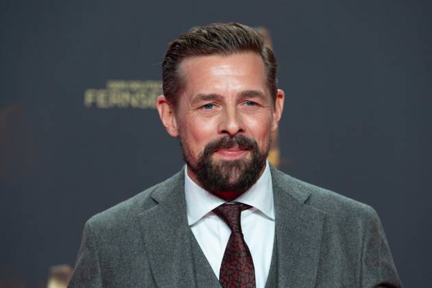 Klaas HEUFER-UMLAUF, Moderator, Preistraeger Beste Einzelleistung Moderation Unterhaltung, Verleihung des Deutschen Fernsehpreises, Der Deutsche Fernsehpreis 2024, Deutscher Fernsehpreis 2024 in den MMC Studios Koeln, am 25.09.2024.