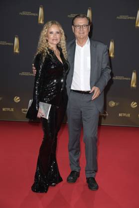 Katja Burkard mit Partner Hans Mahr bei der Verleihung des Deutschen Fernsehpreises 2024 in den MMC Studios. Köln, 25.09.2024