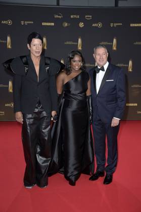 Jorge Gonzalez, Motsi Mabuse und Joachim Llambi bei der Verleihung des Deutschen Fernsehpreises 2024 in den MMC Studios. Köln, 25.09.2024