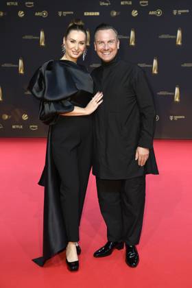 Tim Raue und Katharina Wolschner bei der Verleihung vom Deutschen Fernsehpreis am 25.09.2024 in Koeln Deutscher Fernsehpreis Verleihung 2024 in Koeln