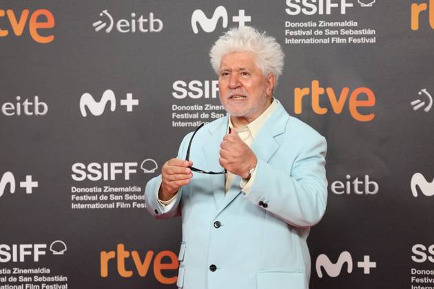 Pedro Almodovar receives the Donostia Award in recognition of his career Director Pedro Almodovar poses at the photocall upon his arrival at the Donostia Award ceremony at the San Sebastian Film Festival, September 26, 2024, in San Sebastian, Guipuzcoa, Basque Country Spain Almodovar collected the Donostia Award in recognition of his career at a gala after which his first feature film in English The Next Room, for which he won the Golden Lion at the 81st Venice International Film Festival, was screened DONOSTIA AWARD SAN SEBASTIAN FESTIVAL CINEMA DIRECTOR Raú San Sebastian San Sebastian San Sebastian Espana  Copyright: xRaulxTerrelx 6238205