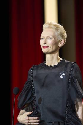 San Sebastian Film Festival - Pedro Almodovar Awarded Tilda Swinton attends the delivery of the Donosti Award to Pedro Almodovar during 72nd San Sebastian International Film Festival at Kursaal Palace on September 26, 2024 in Donostia San Sebastian, Spain Photo by ABACAPRESS.COM San Sebastian Euskadi Spain  Copyright: xABACAx